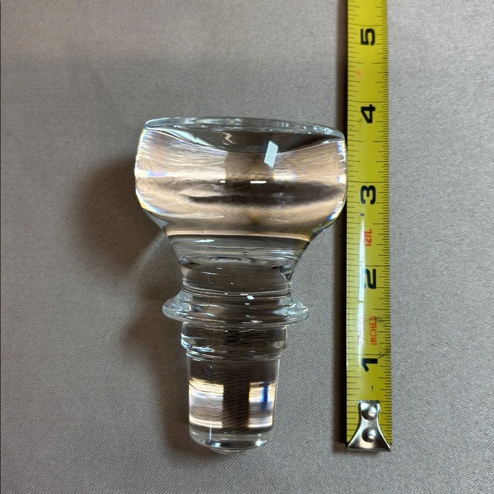 Cockburns Port Glass Decanter w/Topper - Picture 6 of 10